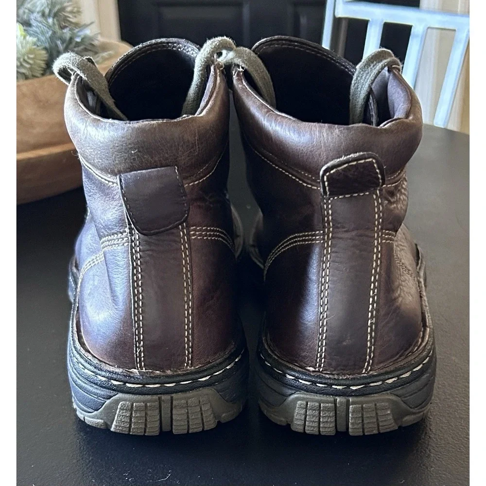 Men's Cole Haan Chucka Leather Boots With Green Laces Size 8 M Gorp Core Comfort